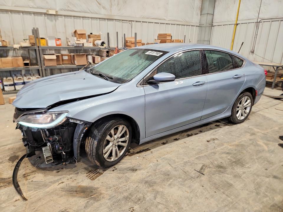 CHRYSLER 200 2015 z numerem VIN 1C3CCCAB2FN680943 - Zdjęcie z aukcji