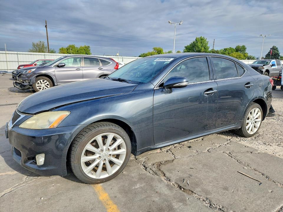LEXUS IS 2009 with VIN JTHCK262092028828 - Photo from auction