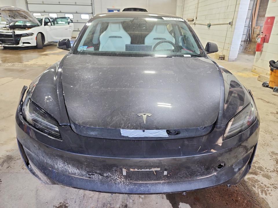صورة رقم 5 من المزاد - 2024 TESLA MODEL 3 مع VIN 5YJ3E1ETXRF826845