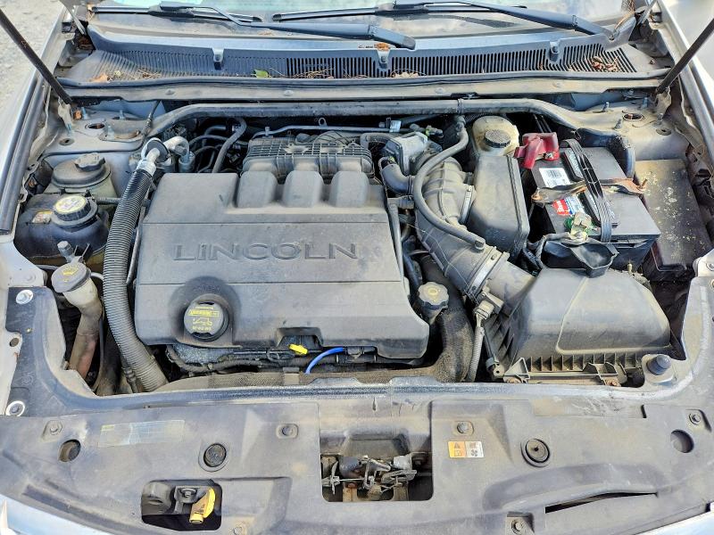 Снимка 11 от търг – 2009 LINCOLN MKS с VIN 1LNHM93R69G607011