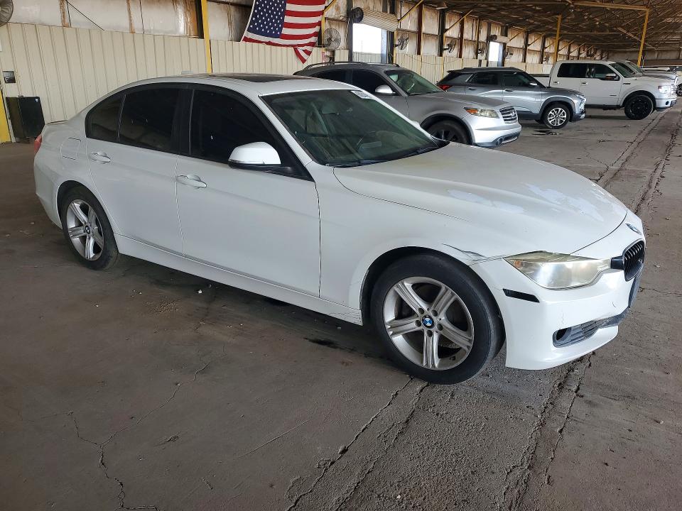 Photo 4 from auction – 2012 BMW 328 with VIN WBA3C1C52CF434033