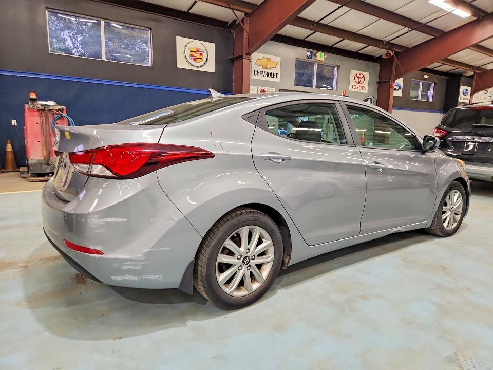 Photo 3 from auction – 2015 HYUNDAI ELANTRA with VIN KMHDH4AE8FU322720