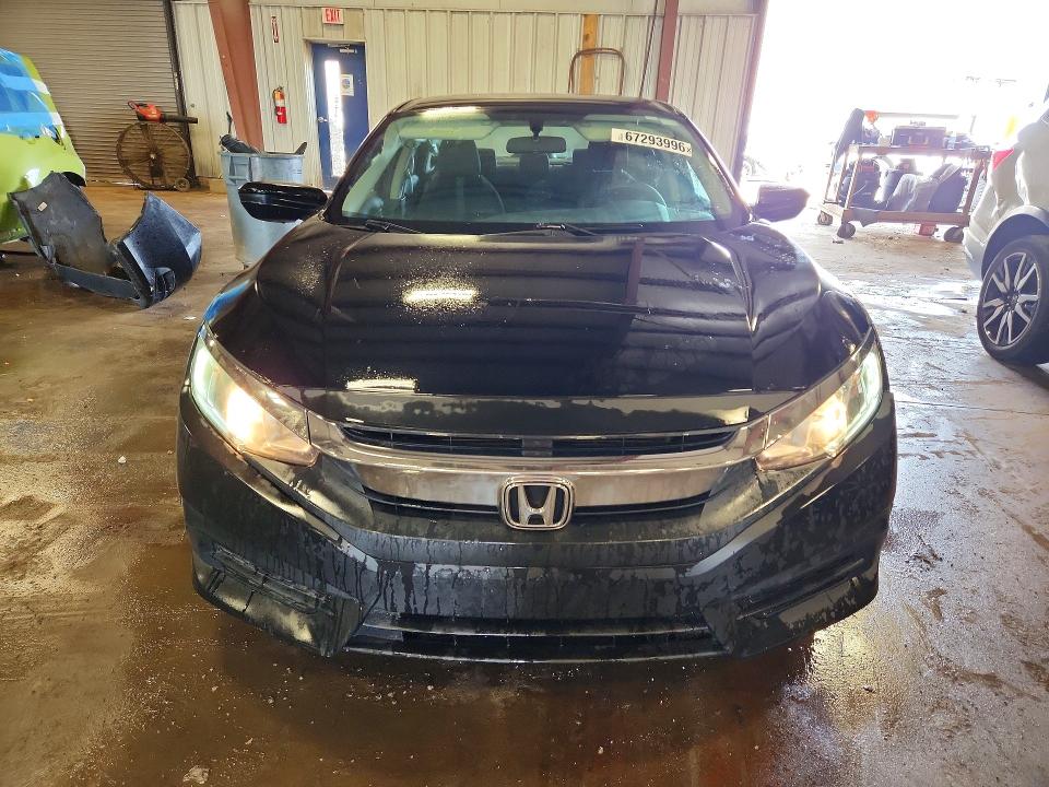 Photo 5 from auction – 2018 HONDA CIVIC with VIN 19XFC2F53JE020140