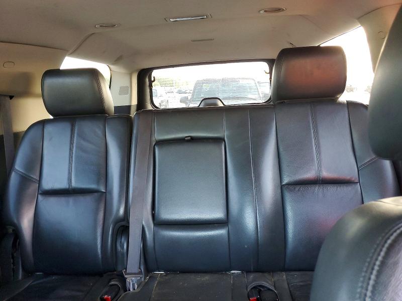 Photo 10 from auction – 2013 CHEVROLET SUBURBAN with VIN 1GNSCJE09DR358947