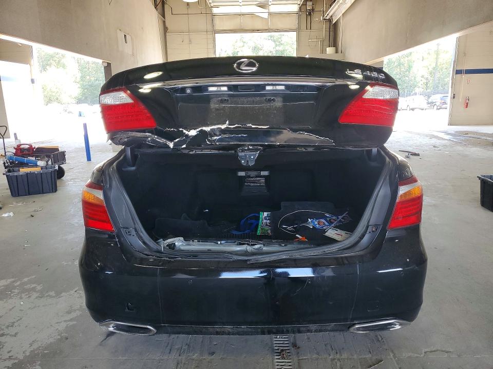 Photo 6 from auction – 2011 LEXUS LS with VIN JTHBL5EF2B5106061