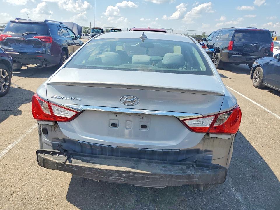Photo 6 from auction – 2013 HYUNDAI SONATA with VIN 5NPEB4AC9DH646243