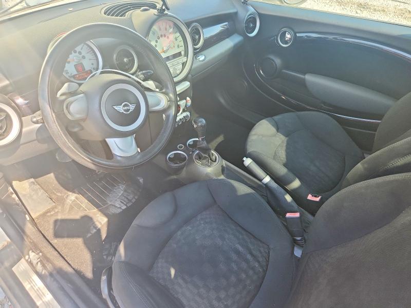 Photo 8 from auction – 2008 MINI COOPER with VIN WMWMF33598TT60500