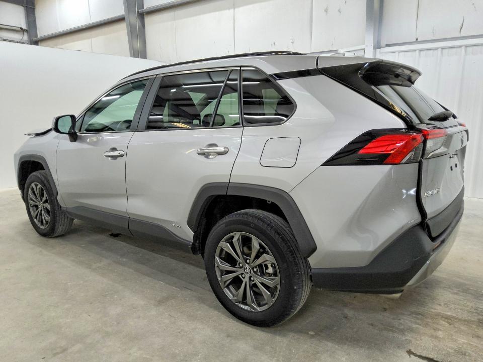 Photo 2 from auction – 2023 TOYOTA RAV4 with VIN 2T3D6RFV7PW040153