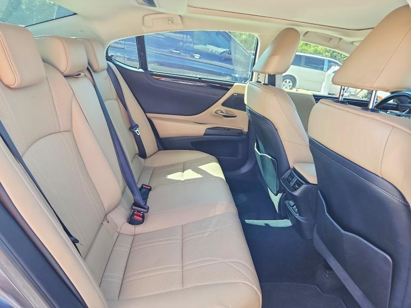 Photo 10 from auction – 2019 LEXUS ES with VIN 58ABZ1B13KU030118