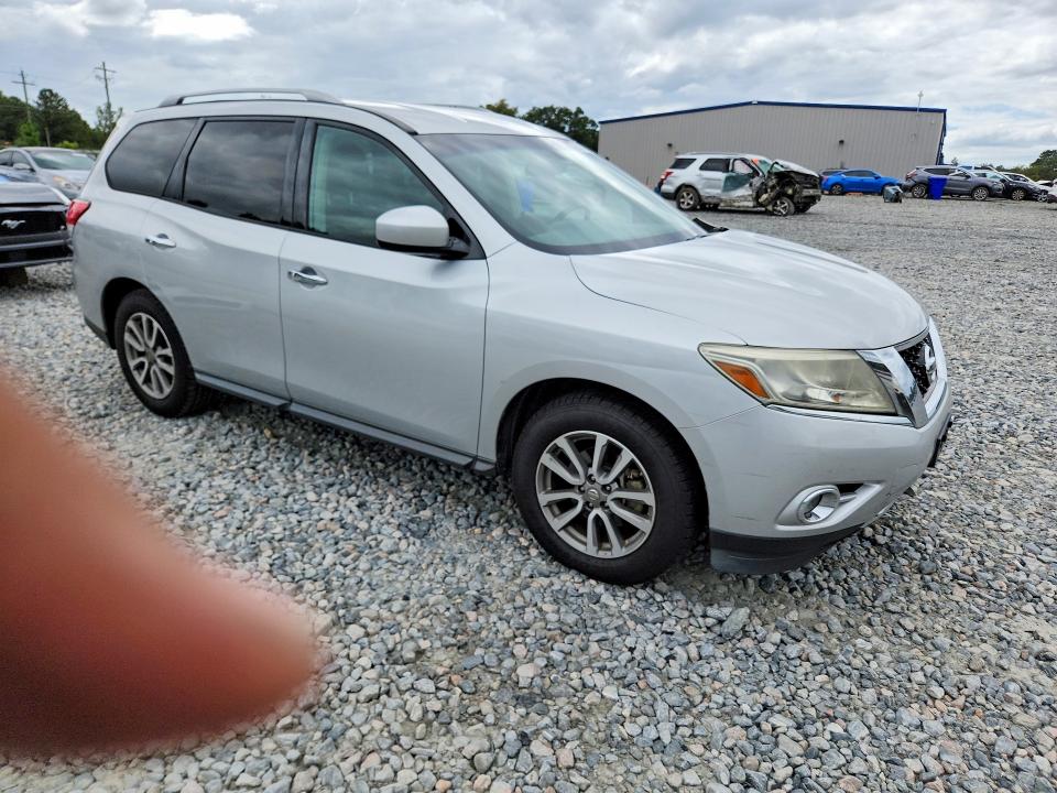 Photo 4 from auction – 2016 NISSAN PATHFINDER with VIN 5N1AR2MN0GC653248