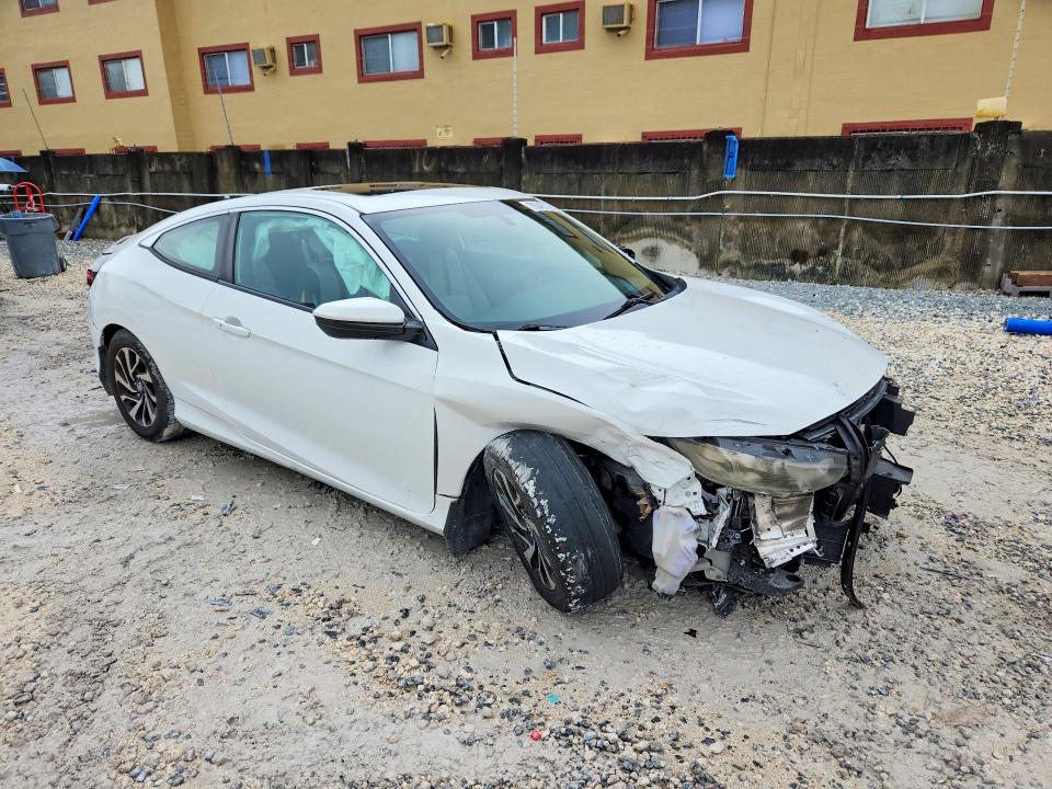 Снимка 4 от търг – 2017 HONDA CIVIC с VIN 2HGFC4B00HH307537
