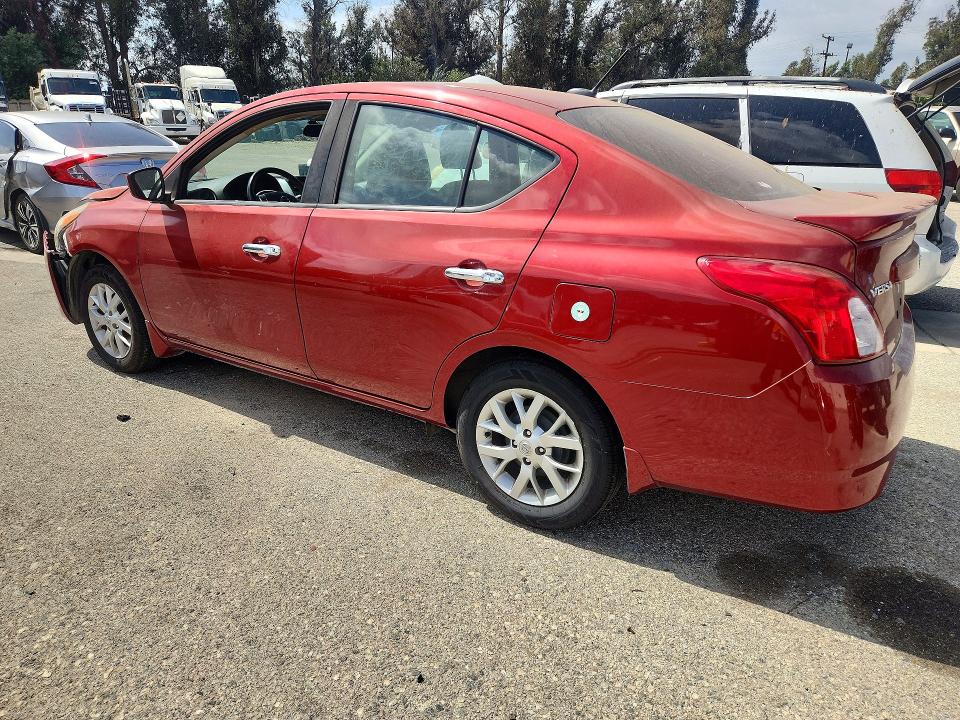 صورة رقم 2 من المزاد - 2017 NISSAN VERSA مع VIN 3N1CN7AP3HL804037