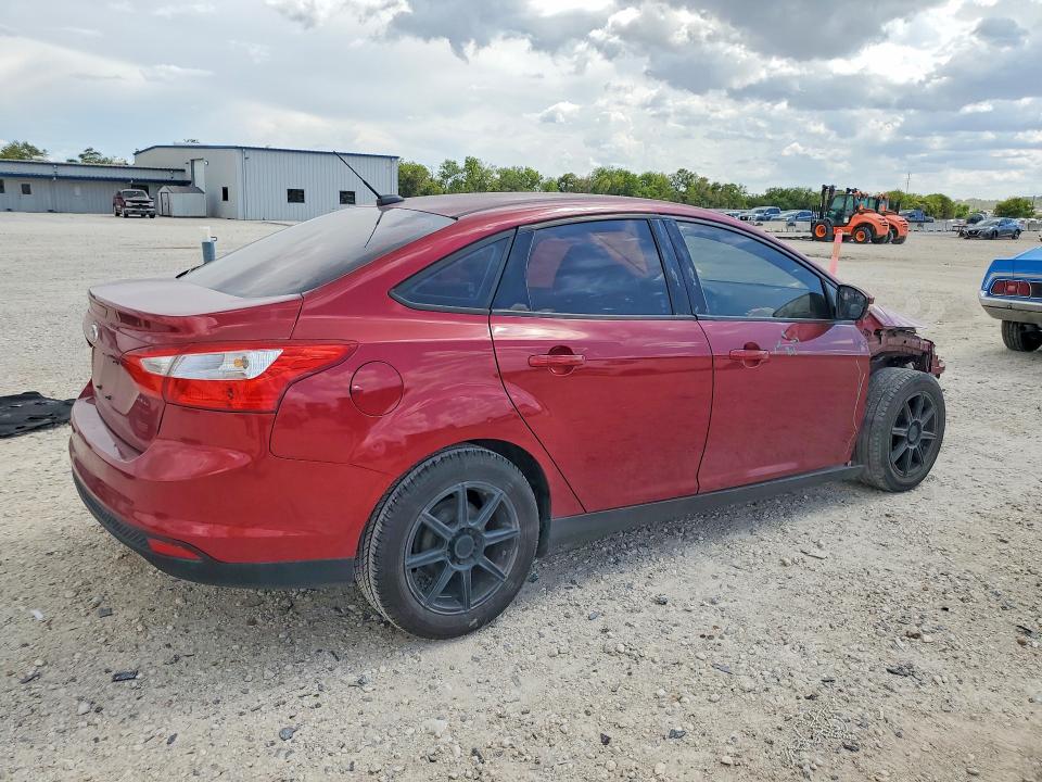 Photo 3 from auction – 2014 FORD FOCUS with VIN 1FADP3F29EL348740