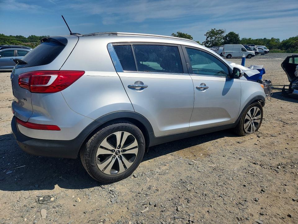 Photo 3 from auction – 2011 KIA SPORTAGE with VIN KNDPCCA25B7031519
