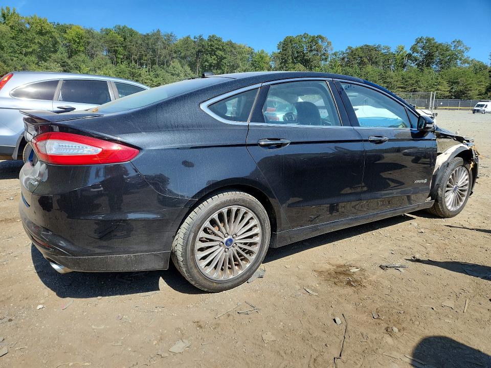 Photo 3 from auction – 2014 FORD FUSION with VIN 3FA6P0RU8ER238140