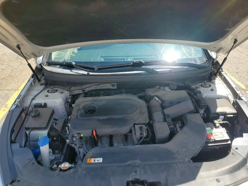Photo 11 from auction – 2015 HYUNDAI SONATA with VIN 5NPE24AF2FH037122