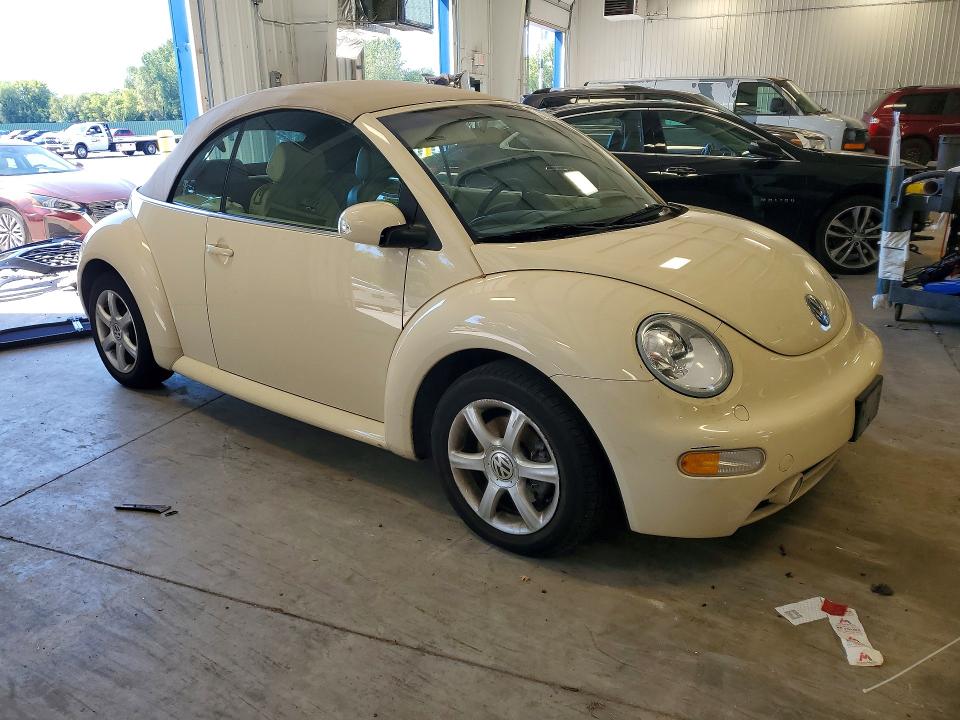 Photo 4 from auction – 2005 VOLKSWAGEN NEW BEETLE with VIN 3VWCD31Y85M306453