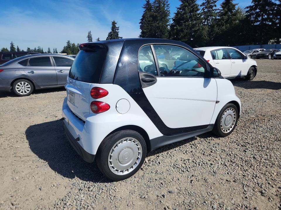 Снимка 3 от търг – 2013 SMART FORTWO с VIN WMEEJ3BA0DK671593
