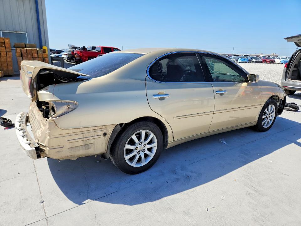 Zdjęcie 3 z aukcji – 2002 LEXUS ES z VIN JTHBF30G520066986