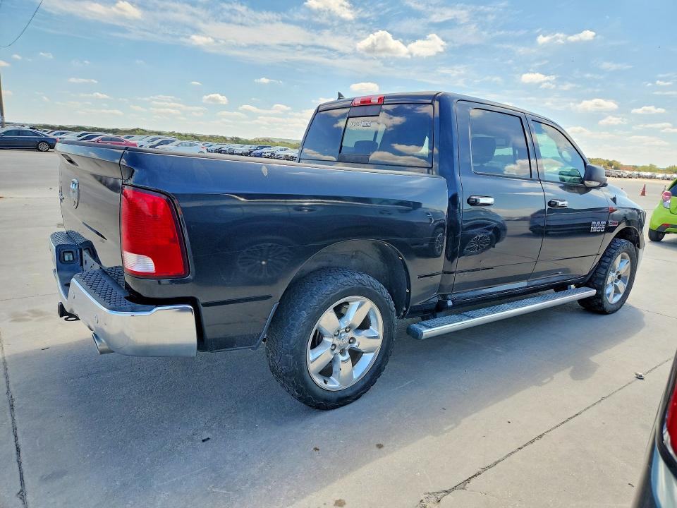 Снимка 3 от търг – 2015 RAM 1500 с VIN 1C6RR6LM7FS755942