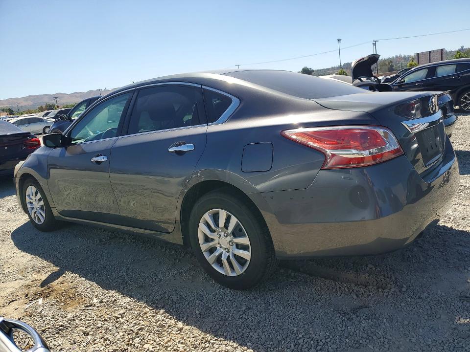 Photo 2 from auction – 2013 NISSAN ALTIMA with VIN 1N4AL3AP4DC221488