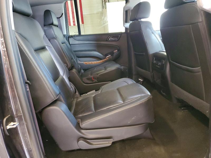 Снимка 11 от търг – 2017 CHEVROLET SUBURBAN с VIN 1GNSKJKC0HR255746