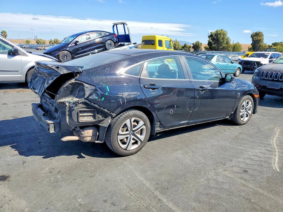Снимка 3 от търг – 2016 HONDA CIVIC с VIN 19XFC2F54GE207959