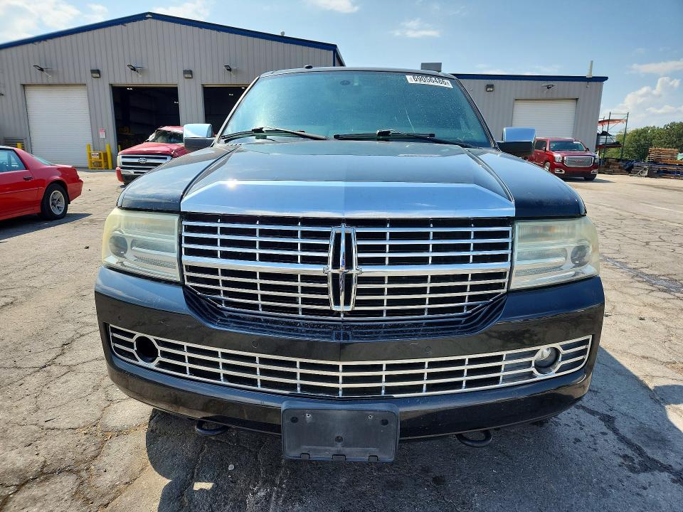 Photo 5 from auction – 2010 LINCOLN NAVIGATOR with VIN 5LMJJ3J55AEJ08074