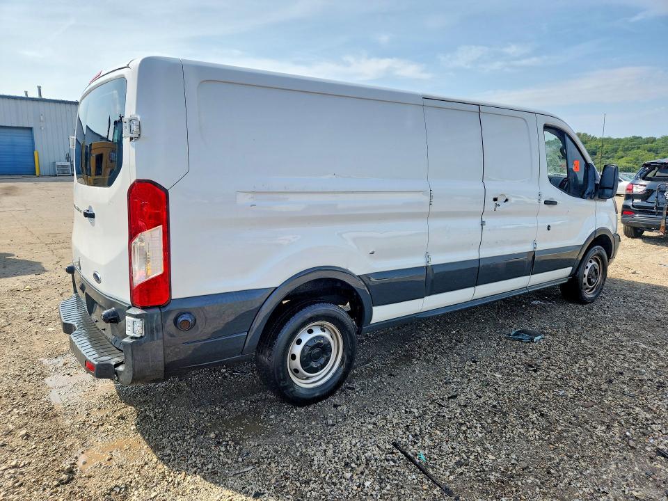 Photo 3 from auction – 2018 FORD TRANSIT with VIN 1FTYR2ZMXJKA01933