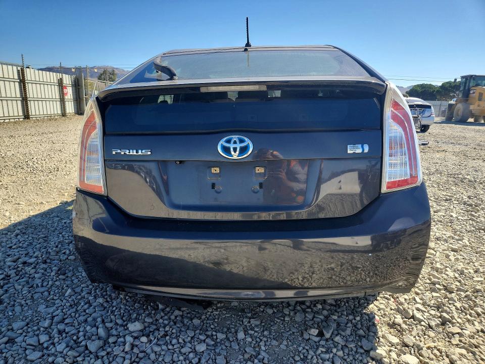 Photo 6 from auction – 2015 TOYOTA PRIUS with VIN JTDKN3DU9F1890686