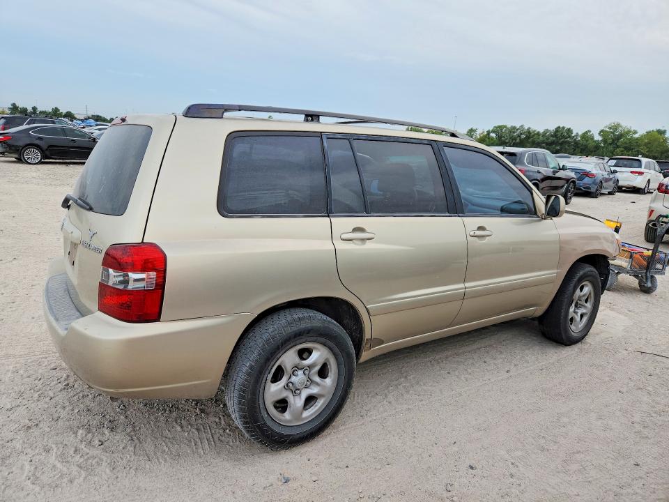 Снимка 3 от търг – 2005 TOYOTA HIGHLANDER с VIN JTEDP21A050053574