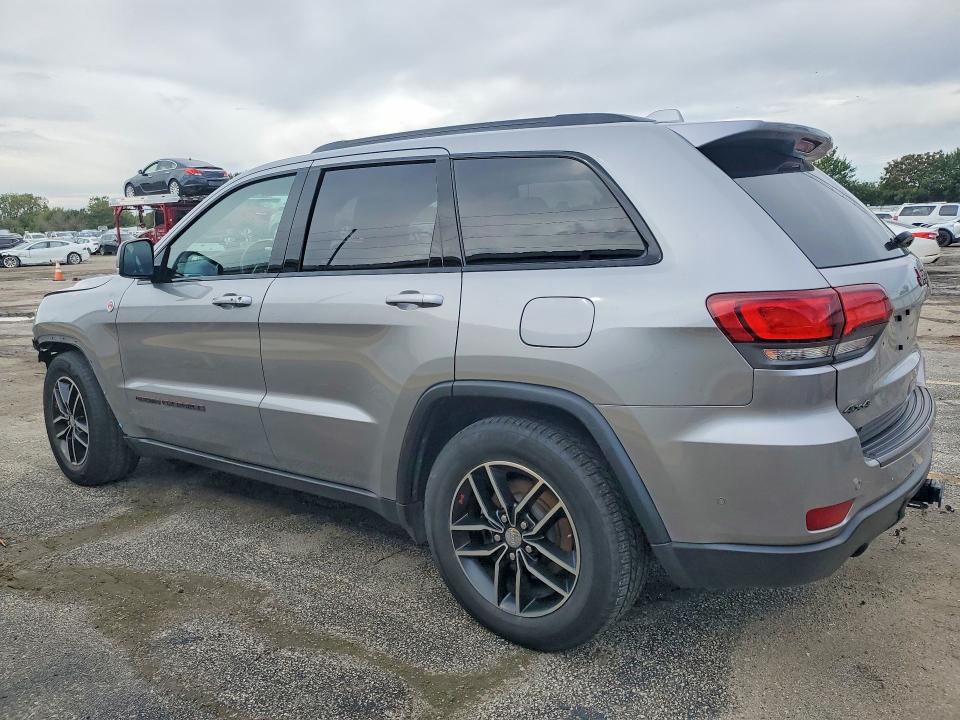 Снимка 2 от търг – 2018 JEEP GRAND CHEROKEE с VIN 1C4RJFLG8JC335054