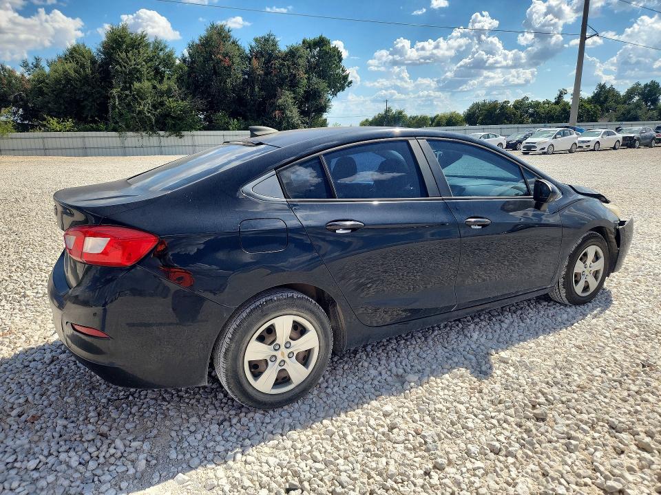 Photo 3 from auction – 2016 CHEVROLET CRUZE with VIN 1G1BC5SM0G7230838