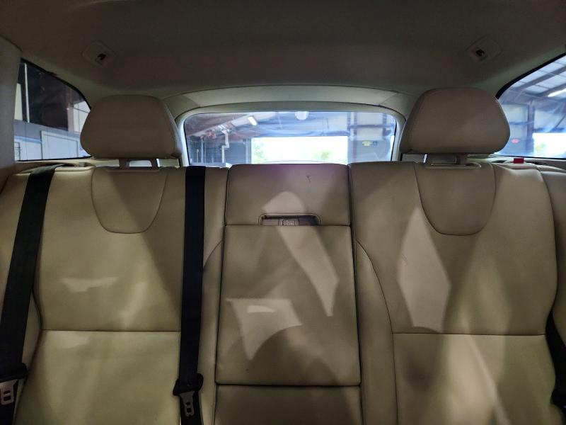 Zdjęcie 10 z aukcji – 2015 VOLVO XC60 z VIN YV440MDK8F2741592