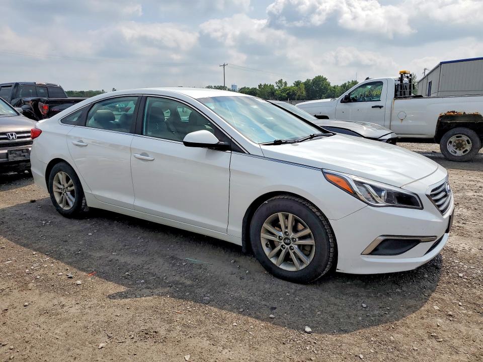 Photo 4 from auction – 2017 HYUNDAI SONATA with VIN 5NPE24AF8HH477364