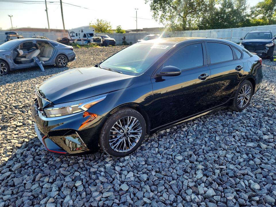KIA FORTE 2023 z numerem VIN 3KPF54AD5PE637343 - Zdjęcie z aukcji