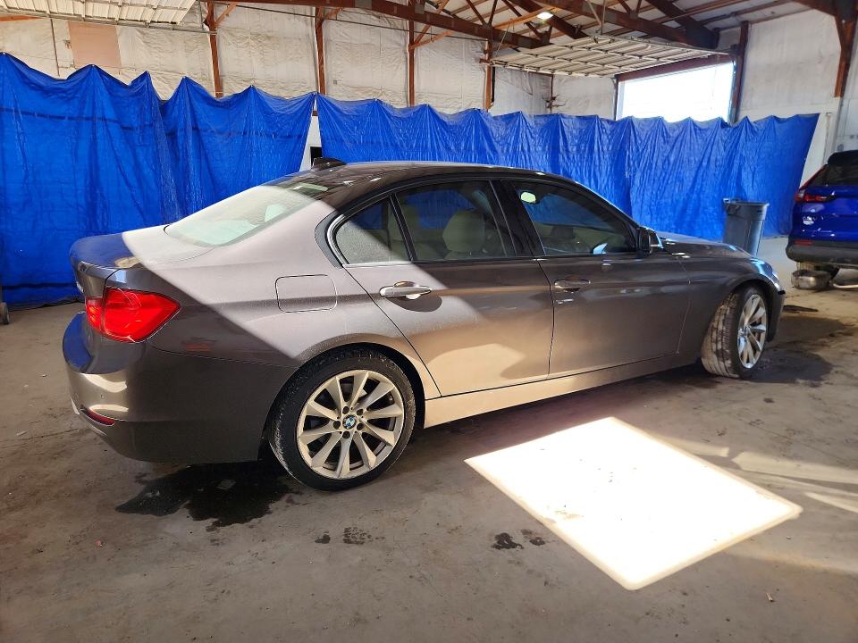 Zdjęcie 3 z aukcji – 2013 BMW 328 z VIN WBA3B3C5XDJ810121