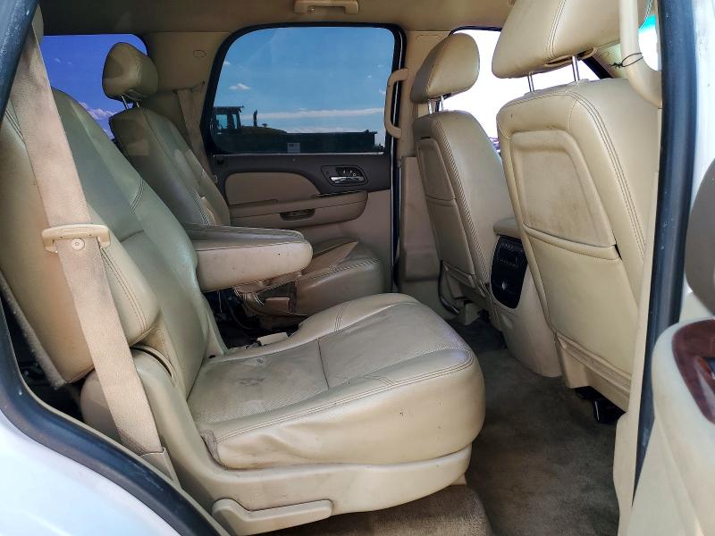 Снимка 11 от търг – 2010 GMC YUKON с VIN 1GKUKCE02AR142101