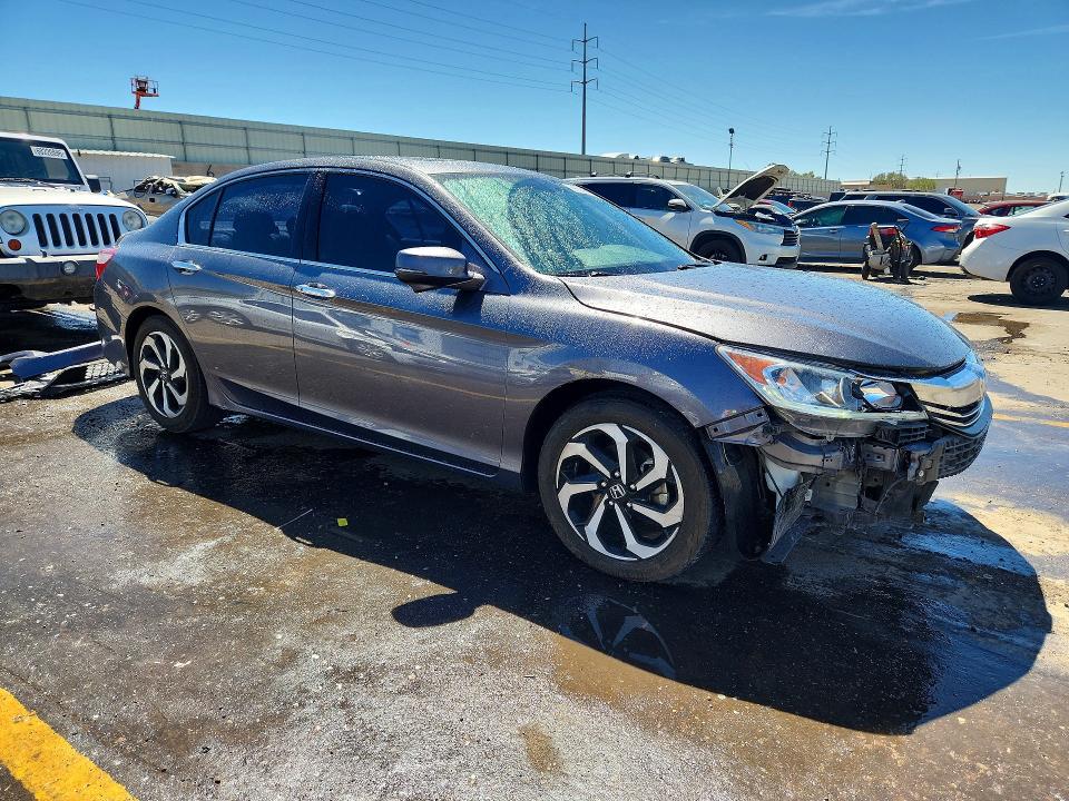 Photo 4 from auction – 2017 HONDA ACCORD with VIN 1HGCR3F87HA020982