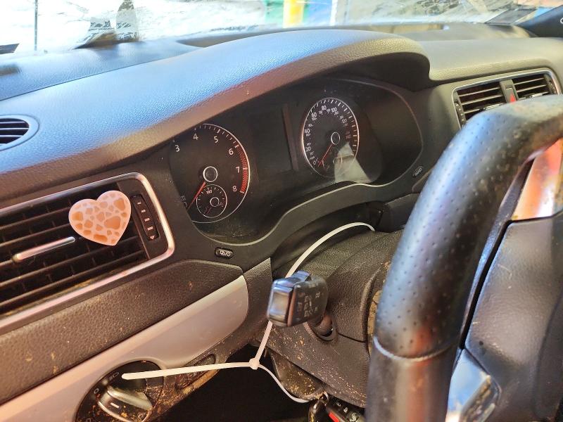Photo 9 from auction – 2013 VOLKSWAGEN JETTA with VIN 3VW4A7AJ7DM420868