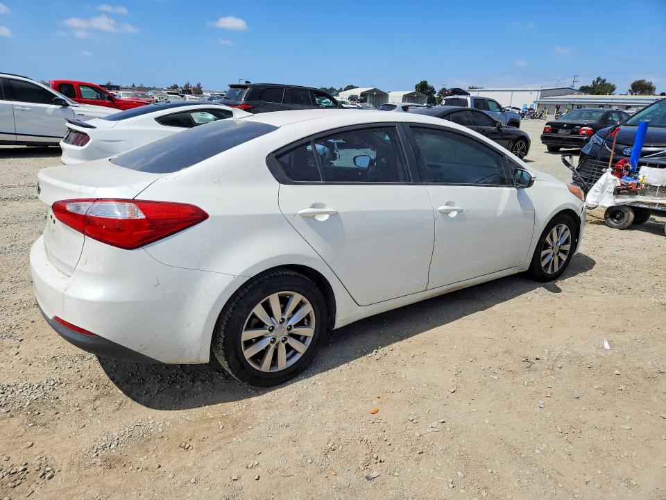 Photo 3 from auction – 2015 KIA FORTE with VIN KNAFX4A60F5384080