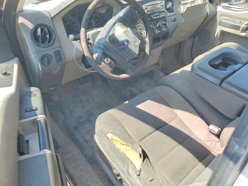 Photo 8 from auction – 2009 FORD F250 with VIN 1FTNF21569EA80902