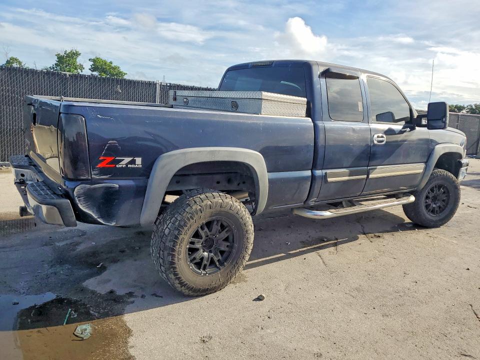 Photo 3 from auction – 2006 CHEVROLET SILVERADO with VIN 1GCEK19Z06Z123695