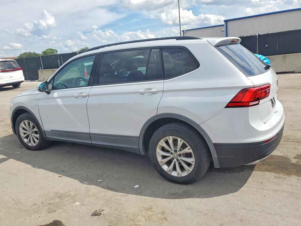 Снимка 2 от търг – 2019 VOLKSWAGEN TIGUAN с VIN 3VV1B7AX3KM073965