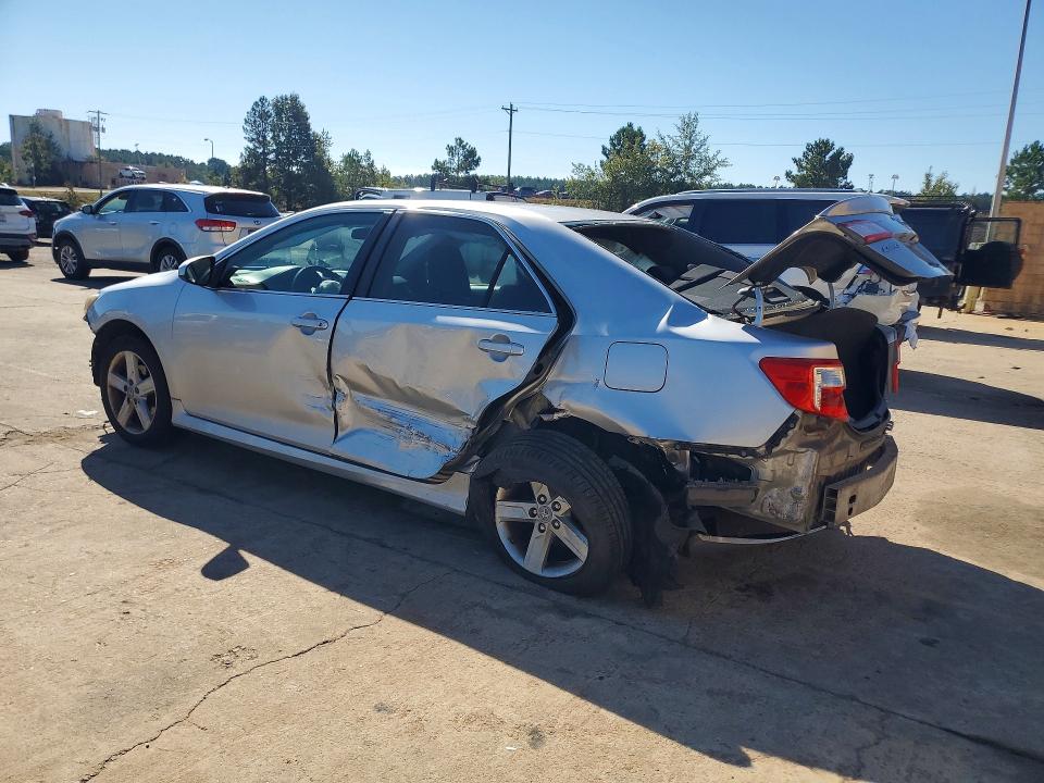 Zdjęcie 2 z aukcji – 2012 TOYOTA CAMRY z VIN 4T1BF1FK3CU097225