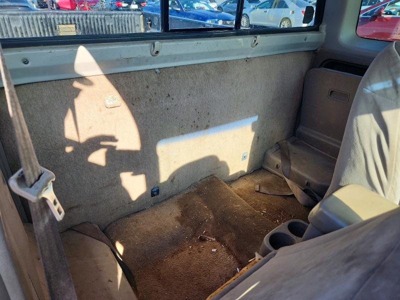 Zdjęcie 10 z aukcji – 2001 NISSAN FRONTIER z VIN 1N6DD26S01C326016