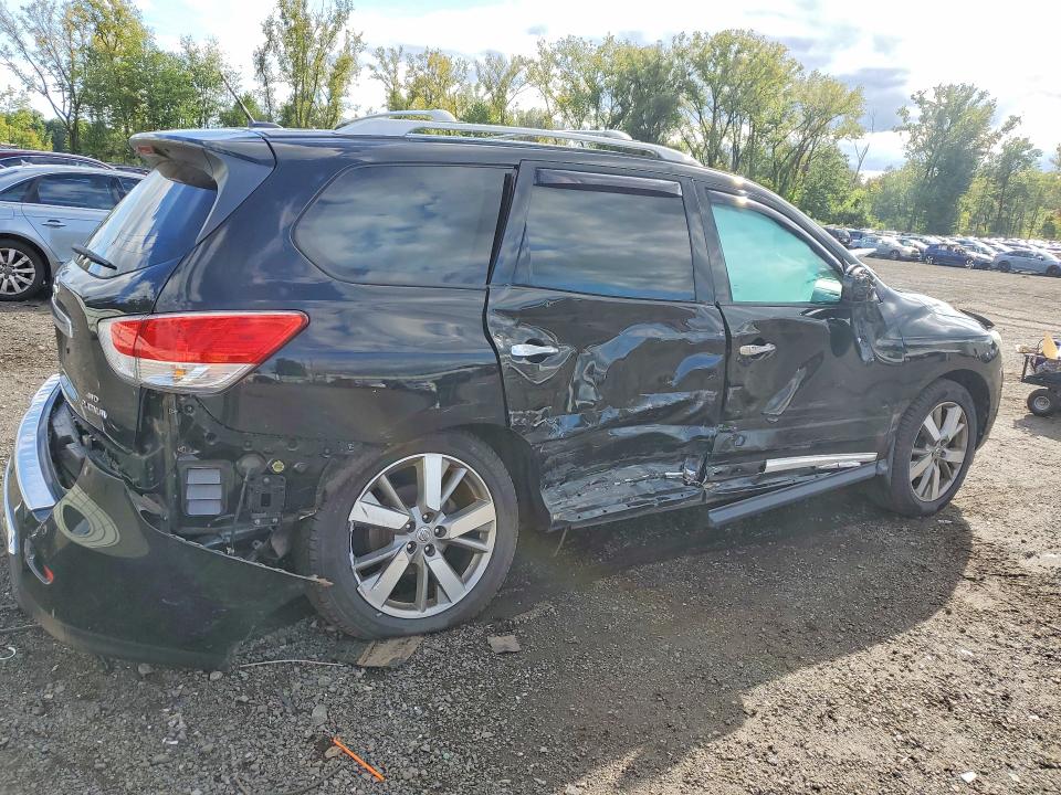 Photo 3 from auction – 2015 NISSAN PATHFINDER with VIN 5N1AR2MM7FC714455