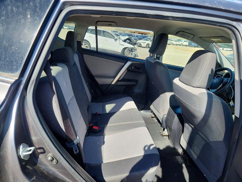 Photo 10 from auction – 2015 TOYOTA RAV4 with VIN JTMBFREV2FJ037313