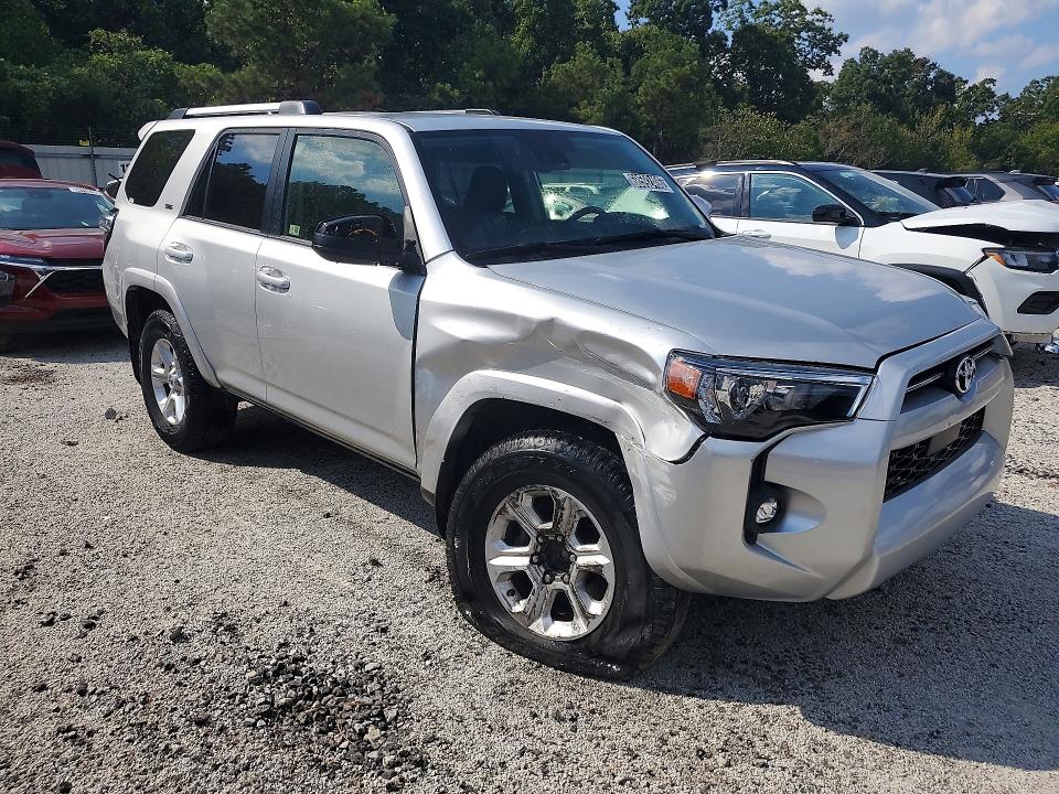 Zdjęcie 4 z aukcji – 2024 TOYOTA 4RUNNER z VIN JTEEU5JR3R5312474