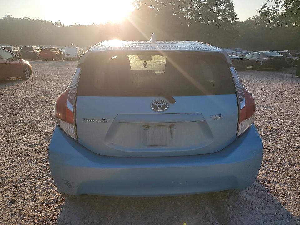 Photo 6 from auction – 2015 TOYOTA PRIUS C with VIN JTDKDTB34F1091847